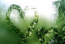 20年前的今天 梅西首次代表巴萨一线队首发.